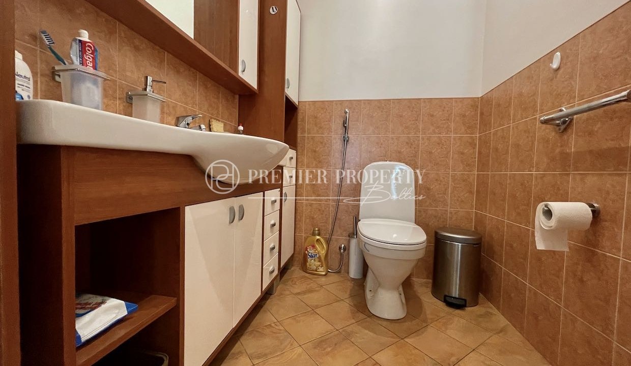 LIENES_121-0901_32