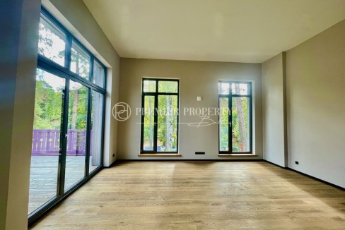 MEZAPARKA 10_111-2804 - 2